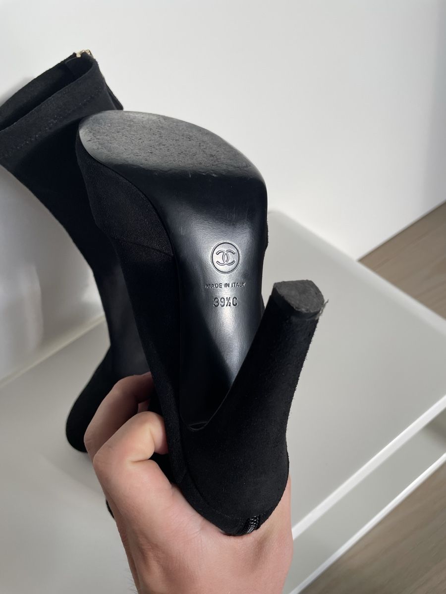 Chanel Damenschuhe: Boots Chanel élégantes noires, taille-39.5 – Neu (gemäss Beschreibung) aus Genève von rom_8nwv 3