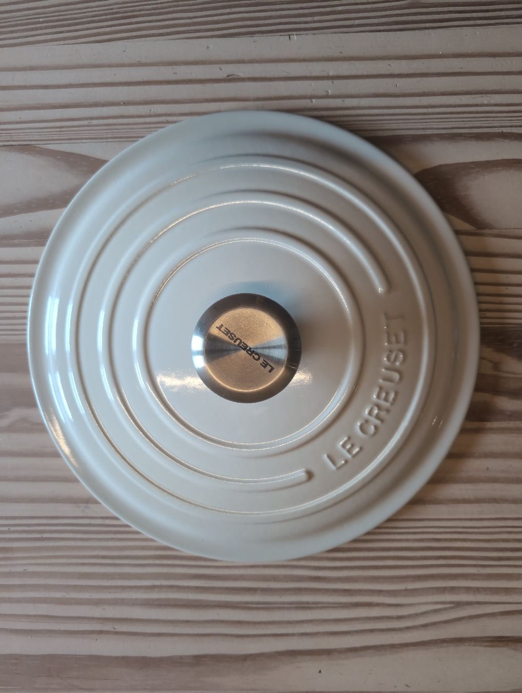 Le Creuset Pentole: Couvercle Le Creuset 26cm – Usato da Château-d'Oex venduto da coraynaud96