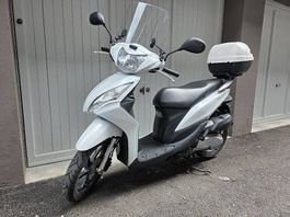 Honda Vision 50cc 45km/h dès 15 ans