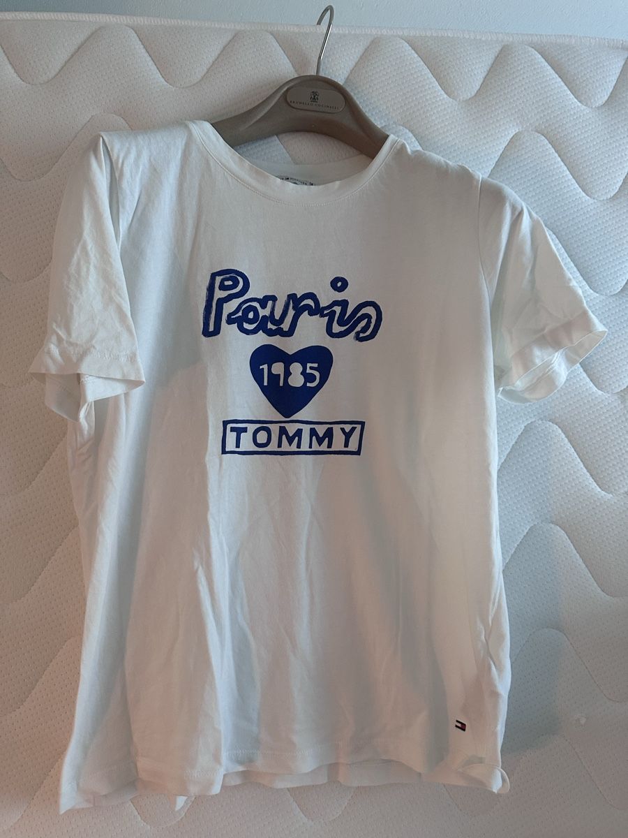 Tommy Hilfiger T-Shirts: Tommy Hilfiger Tshirt – Gebraucht aus Rüschlikon von juz_2t2j 1