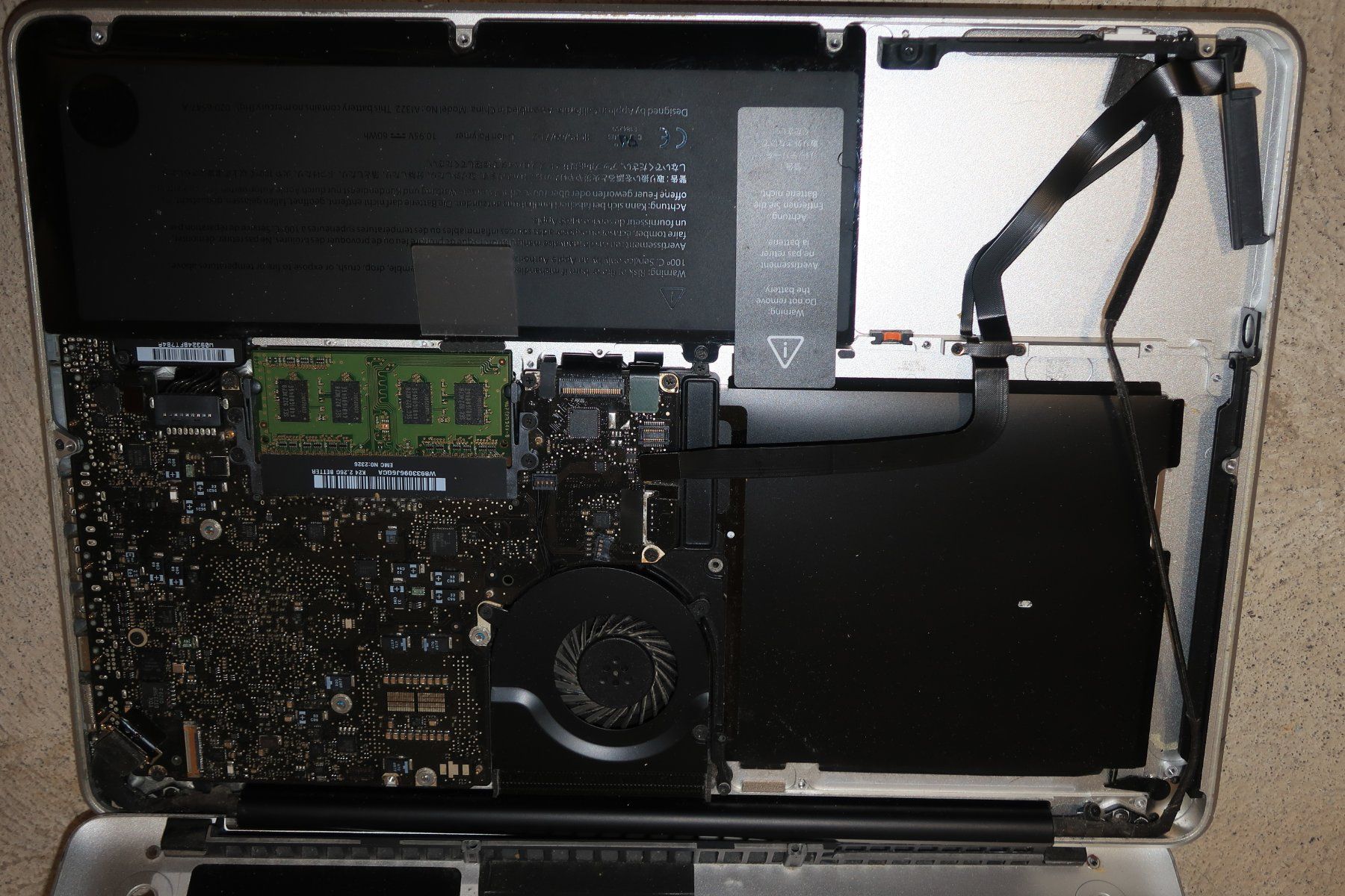 Apple Portables: HEUTE Apple Mac Book Pro 13" DEFEKT – Défectueux à Zürich par dnk_nrd8 5