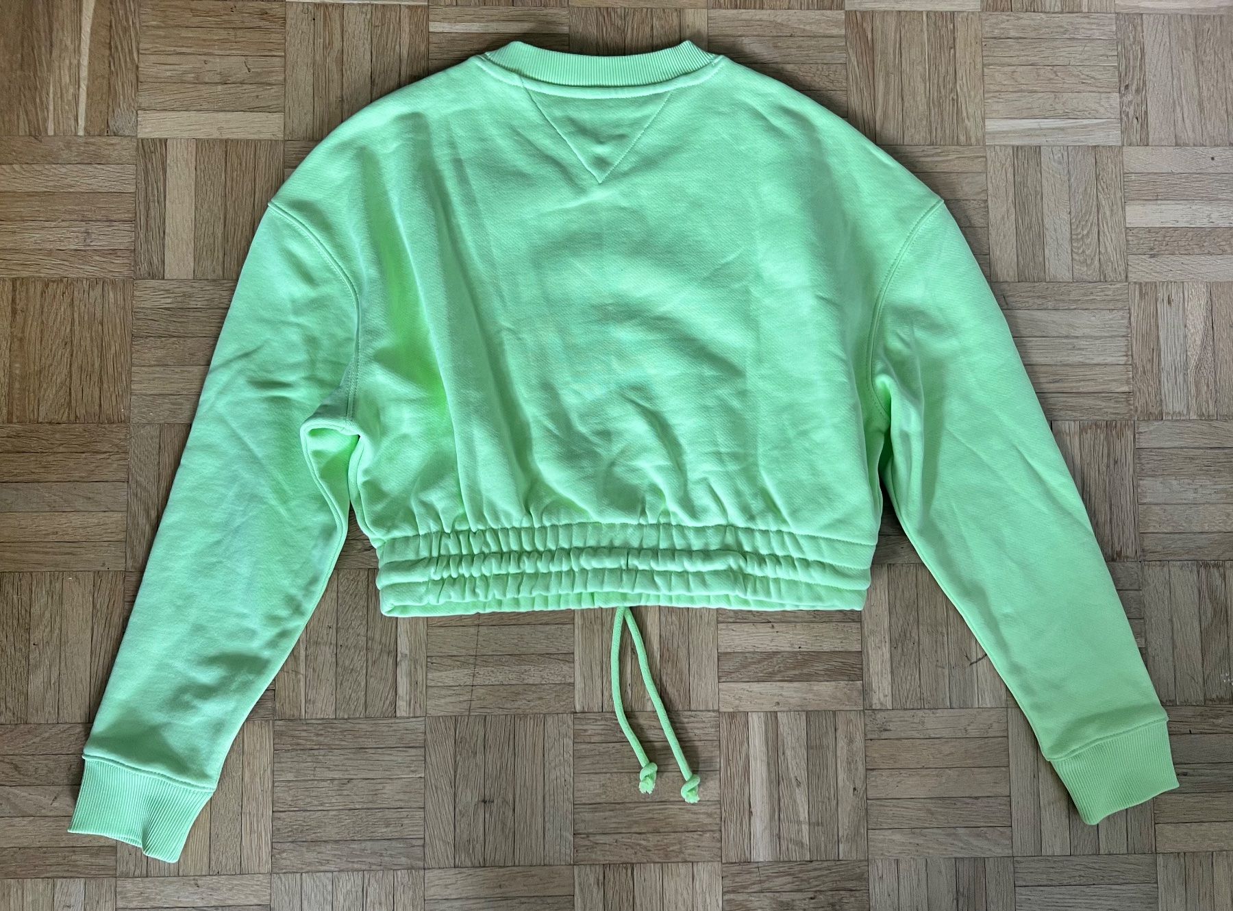 Tommy Hilfiger T-Shirts: Tommy Jeans cropped Sweatshirt / Grösse L – Neu (gemäss Beschreibung) aus Effretikon von YaMn 5
