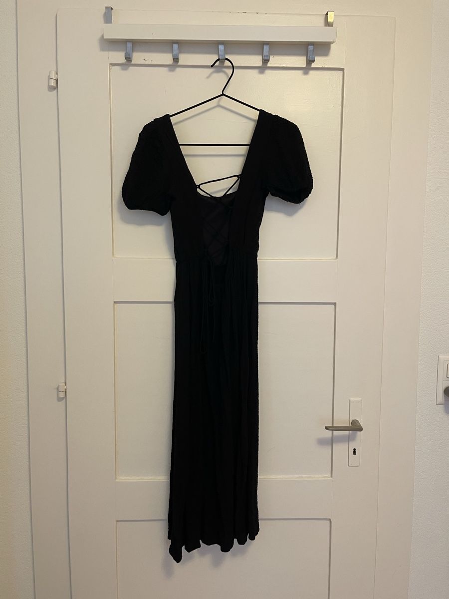 Stradivarius Vestiti: Stradivarius schwarzes Kleid M – Nuovo (secondo la descrizione) da Zürich venduto da flo_8x2x 5