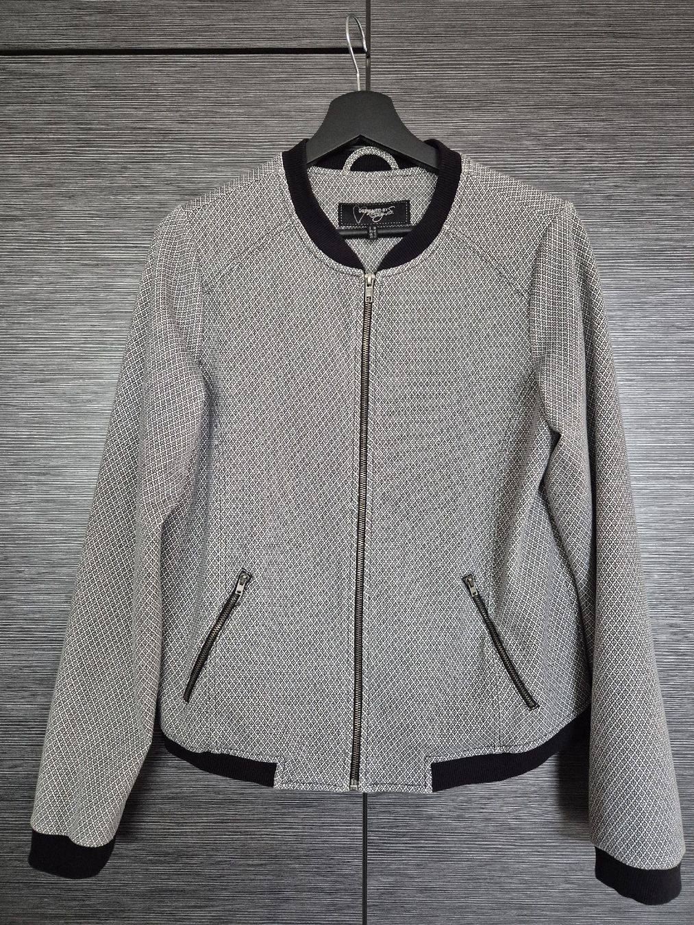 Giacche: Übergangsjacke/ Bomberjacke von Cherry S. Gr. 38 Top – Usato da Römerswil LU venduto da cfm_j789