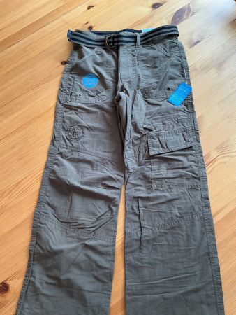 Kinder Hose gefüttert Grösse 140 braun NEU&OVP