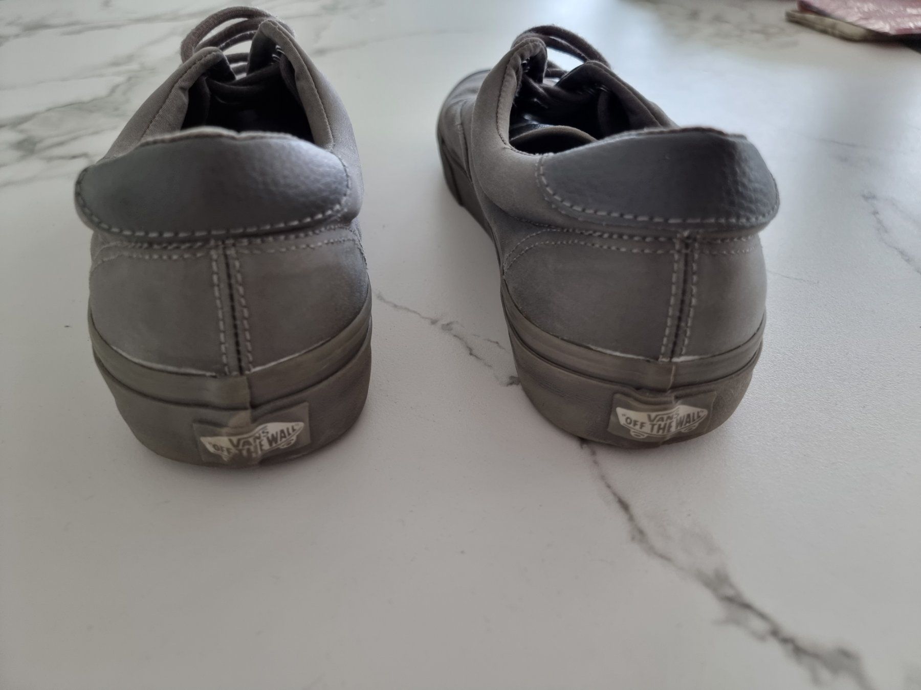 Vans Scarpe da uomo: Vans Old Skool Sneaker Grau (42.5) – Usato da Zürich venduto da TrueTrade 2