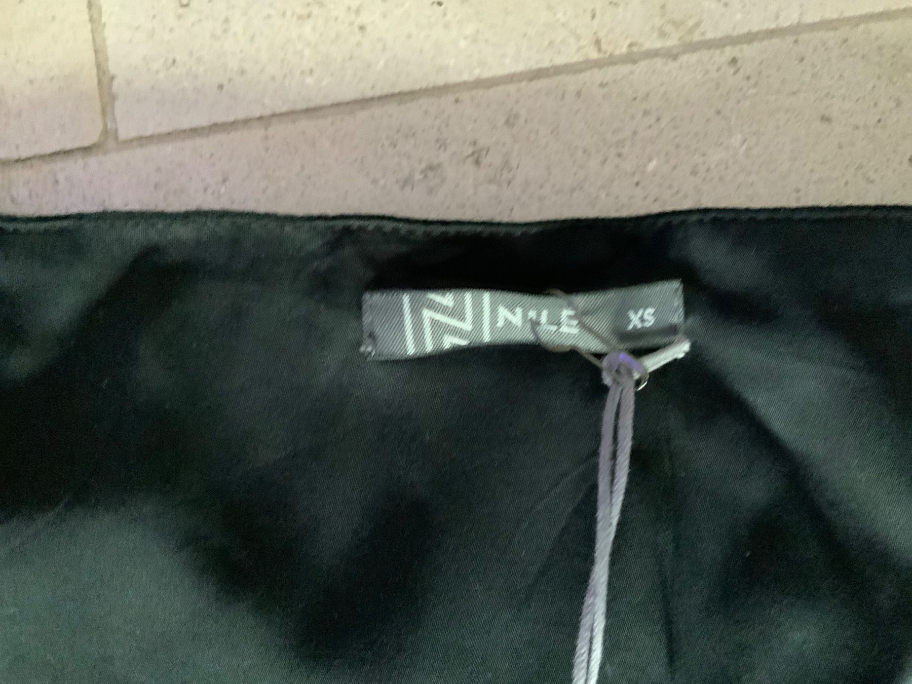 Nile Vestiti: Nile Kleid XS NEU – Nuovo e nell'imballaggio originale da Buchs SG venduto da Sunie 4