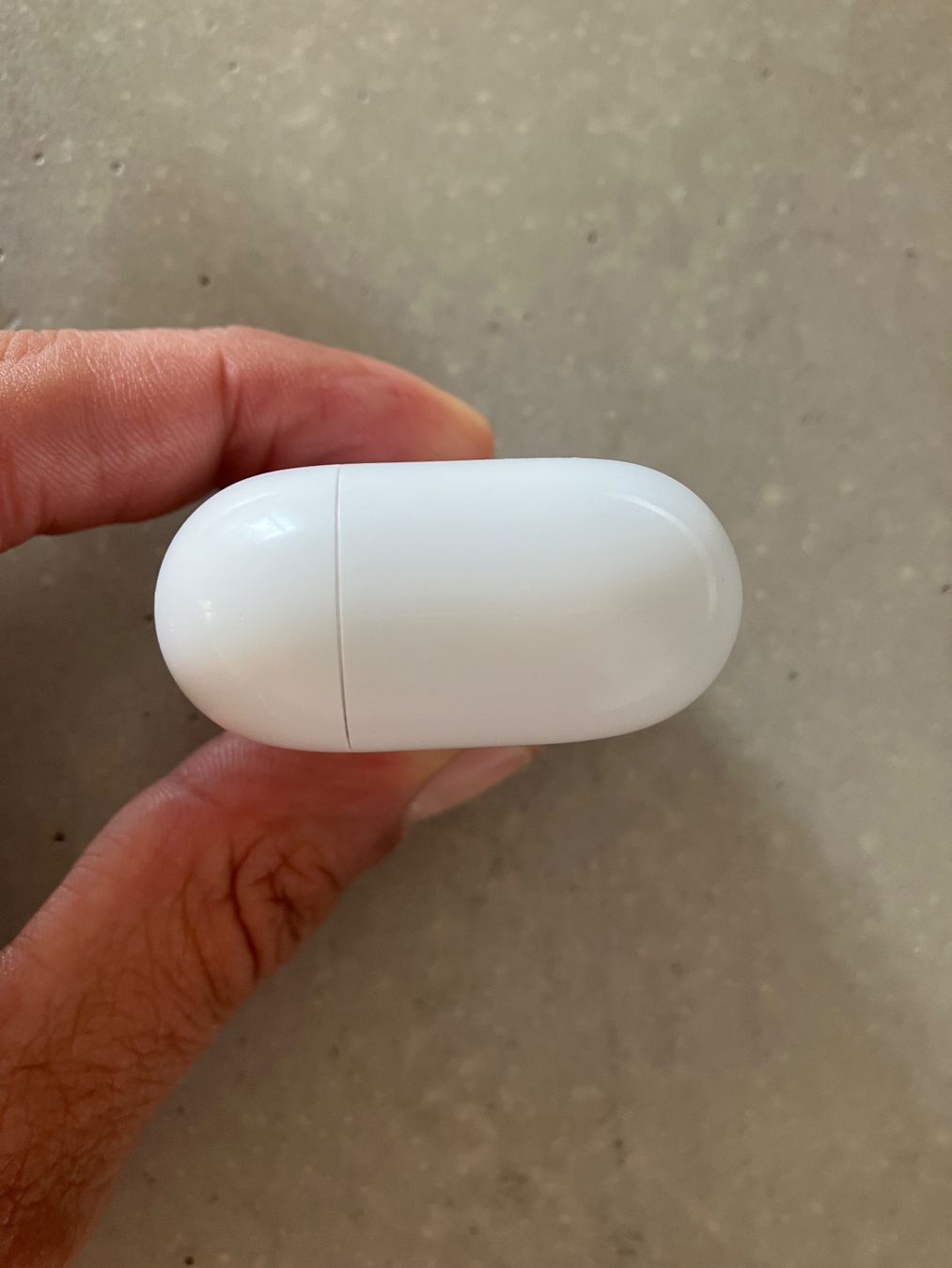 Apple Cuffie: Apple AirPods Pro 1 Charging Case – Usato da Lausanne venduto da mr.v 6