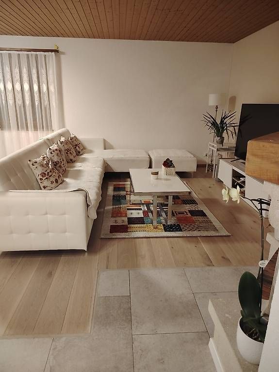 Divani: Weisses Kunstledersofa – Usato da Oberkulm venduto da hat_cv9j 1