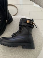 Versace Leder ,nie getragen.