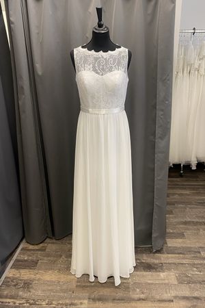 Schönes Brautkleid mit Spitze Gr.38