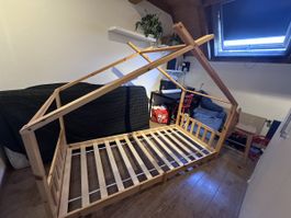 Kinderbett/ Hausbett  