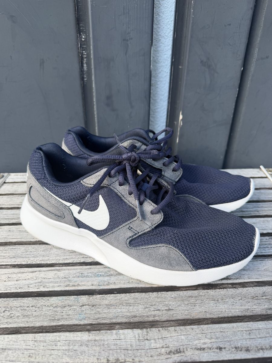 Nike Herrenschuhe: FCZ Nike Shoe 40 Roshe Run – Gebraucht aus Zürich von chi_9dfb 2