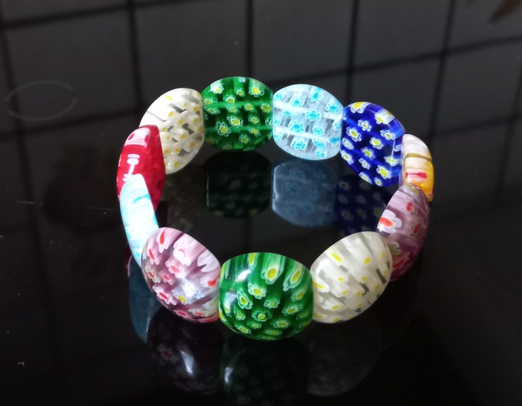 Murano Bracciali & Braccialetti: Armband Murano Glas farbig Millefiori  – Usato da Buchs AG venduto da Dzirul