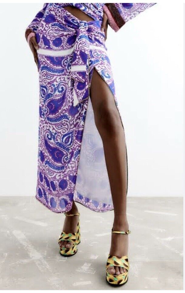 Zara Jupes: Zara Rock, M – D'occasion à Altendorf par Ro 3