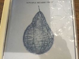 M PEOQPLE   BIZARRE FRUIT