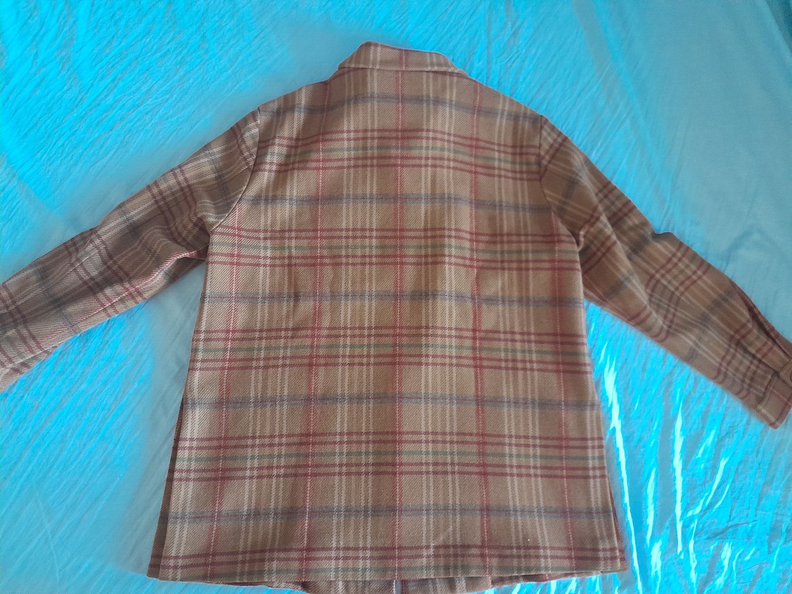 Max Mara Camicie: chemise laine max mara taille S – Usato da Genève venduto da ang_fd8z 2