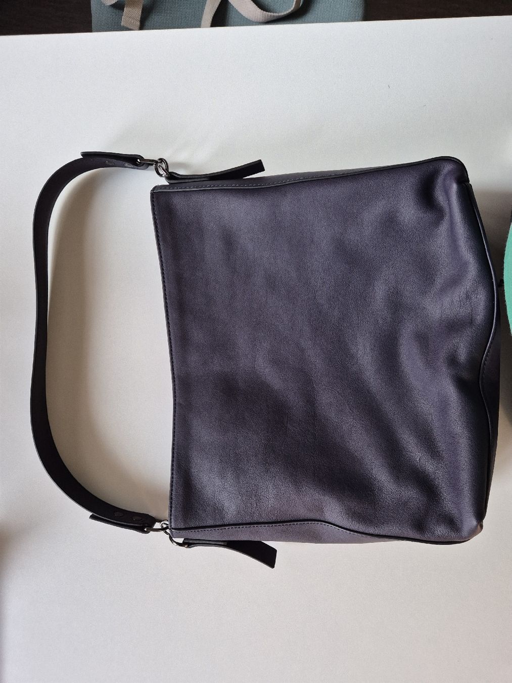 Longchamp Sacs femmes: sac Longchamp  – Neuf avec emballage d'origine à Fully par loulette1974 1