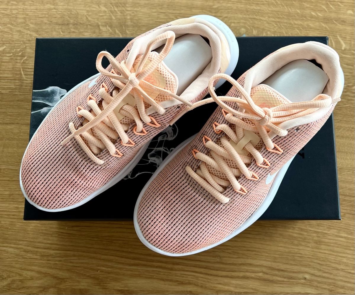 Nike Schuhe für Mädchen: Nike Flex RN 2018 Laufschuhe, Grösse 36.5 – Gebraucht aus Hölstein von ChevalBlanc 1
