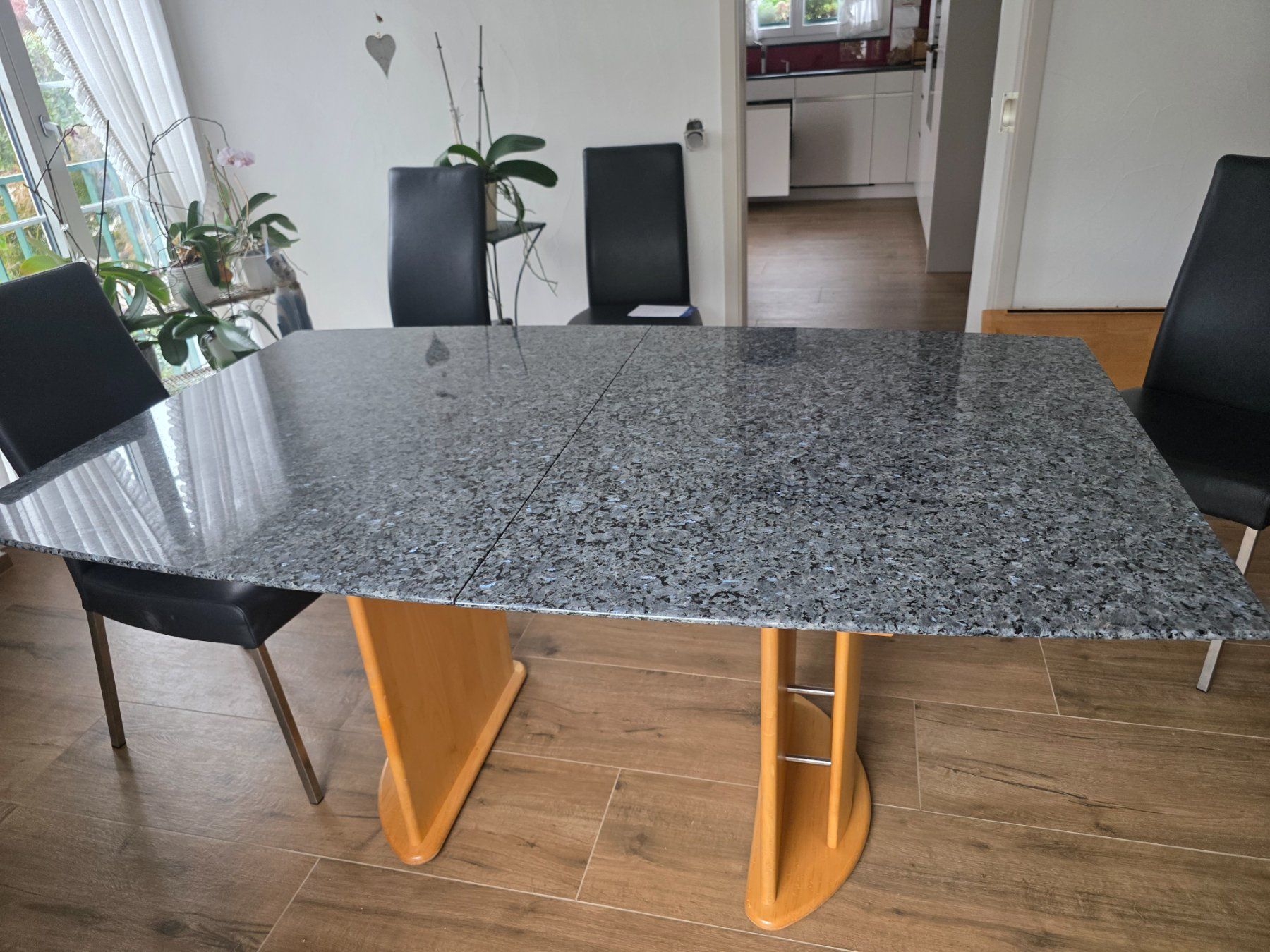 Tische: Esszimmer- Tisch,Vitrine,Sideboard – Gebraucht aus Oberentfelden von steview4s 2