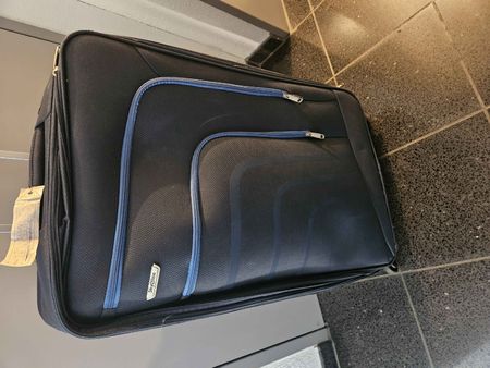 Skyline Reisetasche schwarz blau guter Zustand