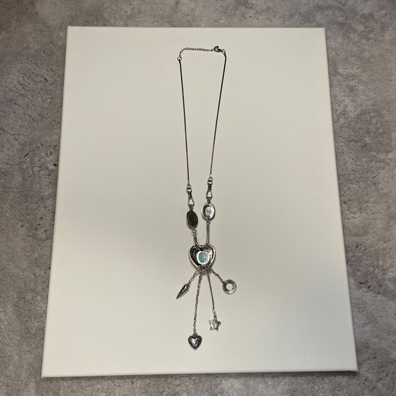 Catenine: Boho Statement Halskette lang Silberoptik Türkis Steine – Usato da Bubikon venduto da SwissSecondLife 3