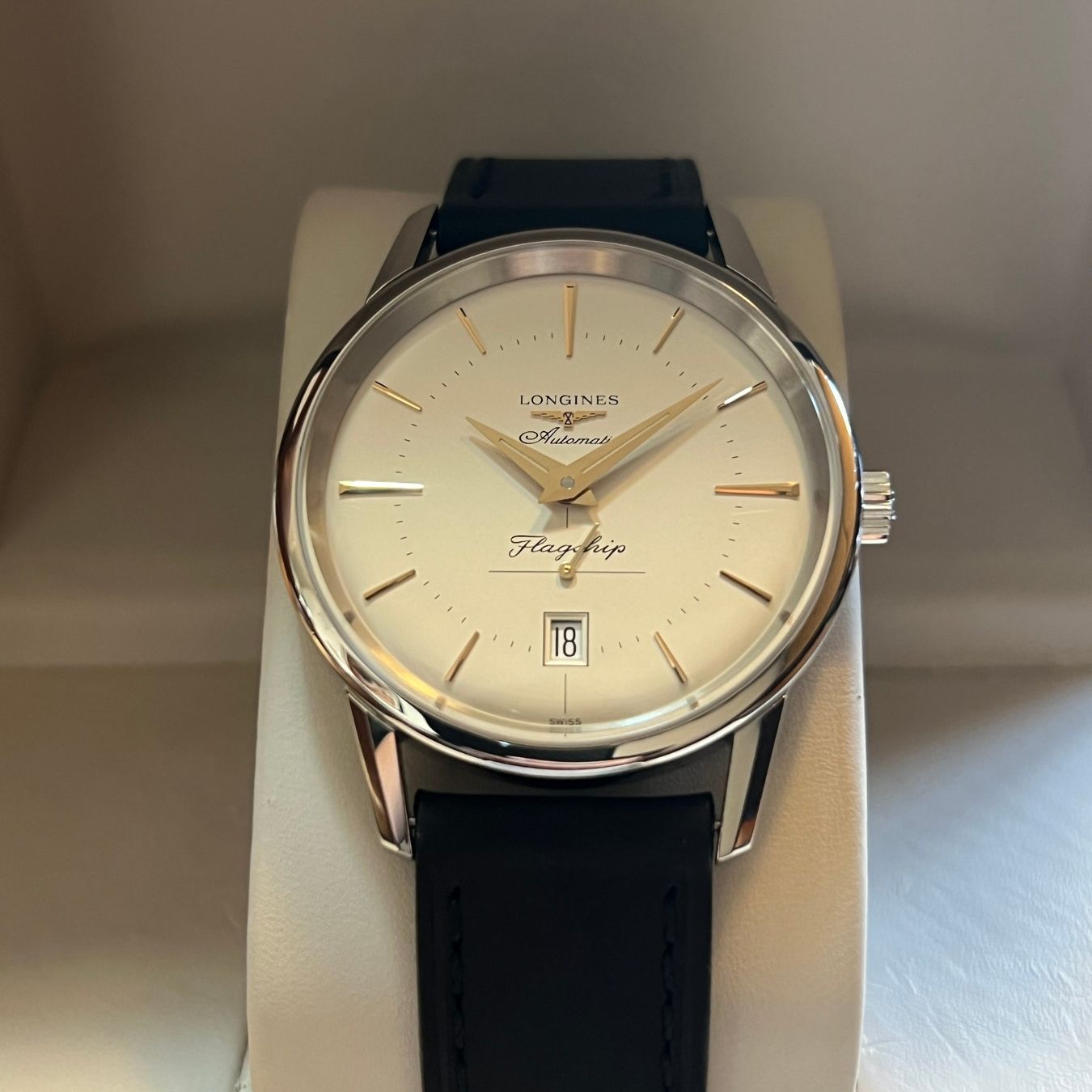 Longines Montres: Longines Flagship Automatic Date Full Set L4.795.4 – D'occasion à Carouge GE par Watchaser
