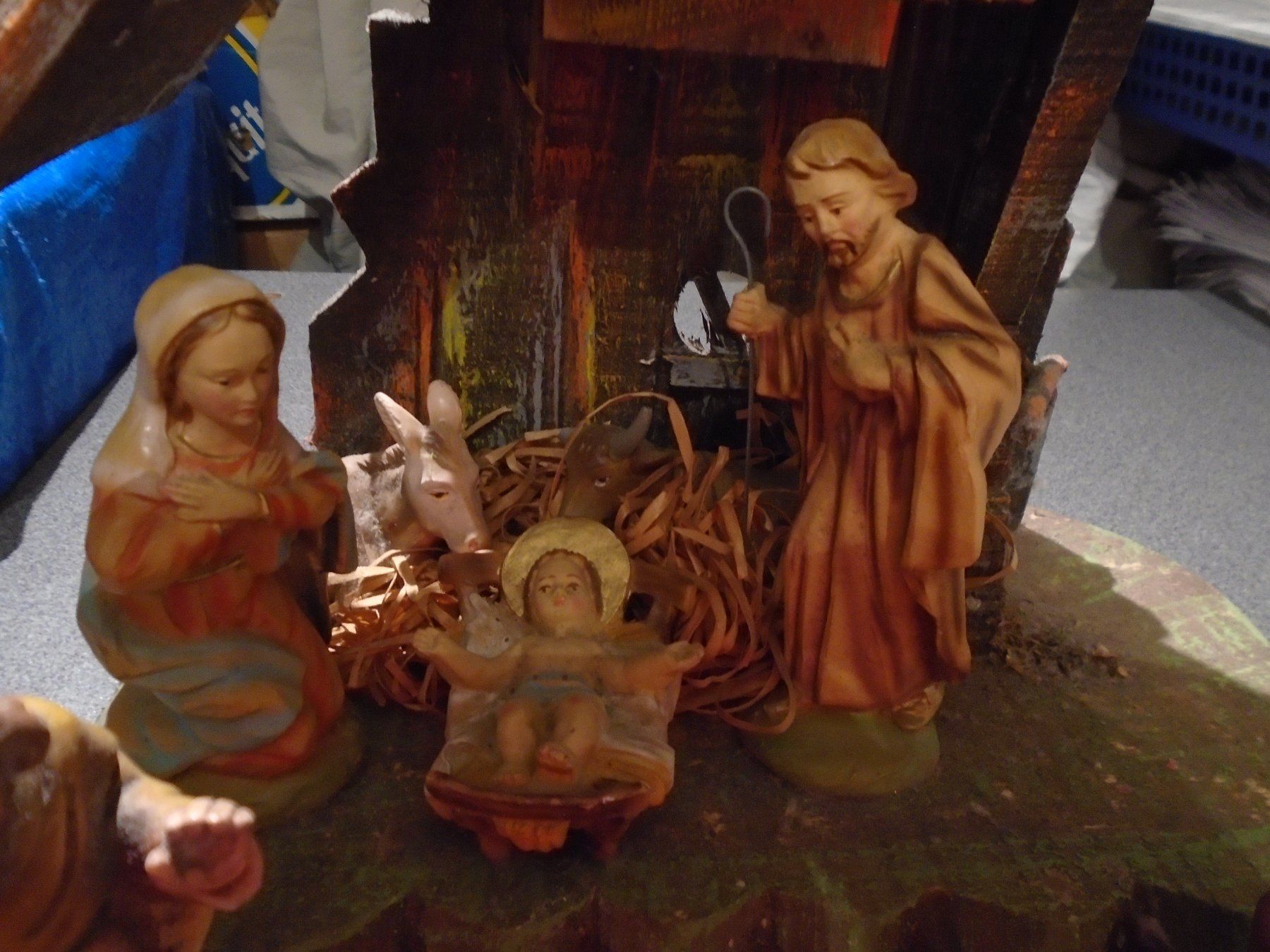 Toutes les décorations: Krippe / Spieluhr mit Figuren – D'occasion à Zürich par abraxas1291 1