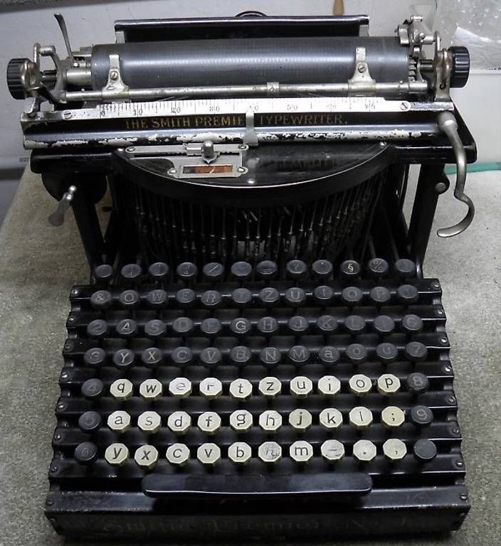 Macchine da scrivere: Smith Premier 4 Schreibmaschine – Usato da Buus venduto da Frodo24
