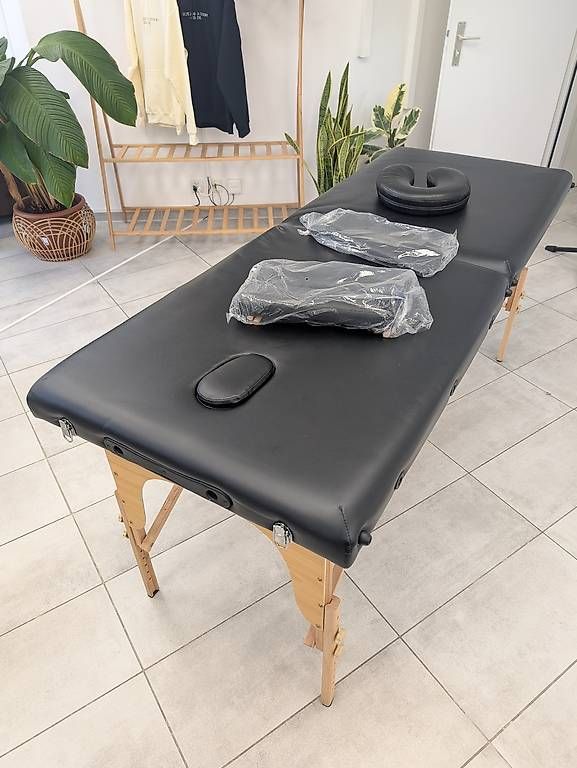 Tische: Table de massage pliante noire 2 zones  comme neuve – Gebraucht aus Russin von jcc_d7cq