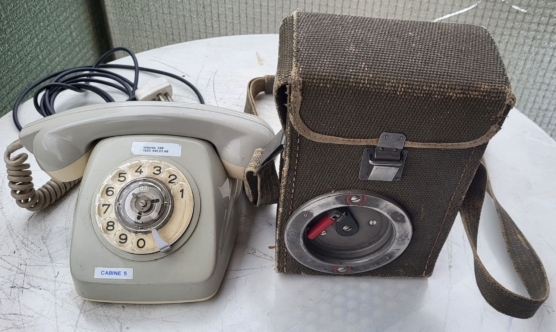 Telefoni: Deux vieux téléphone – Usato da Penthalaz venduto da EvandroLuz