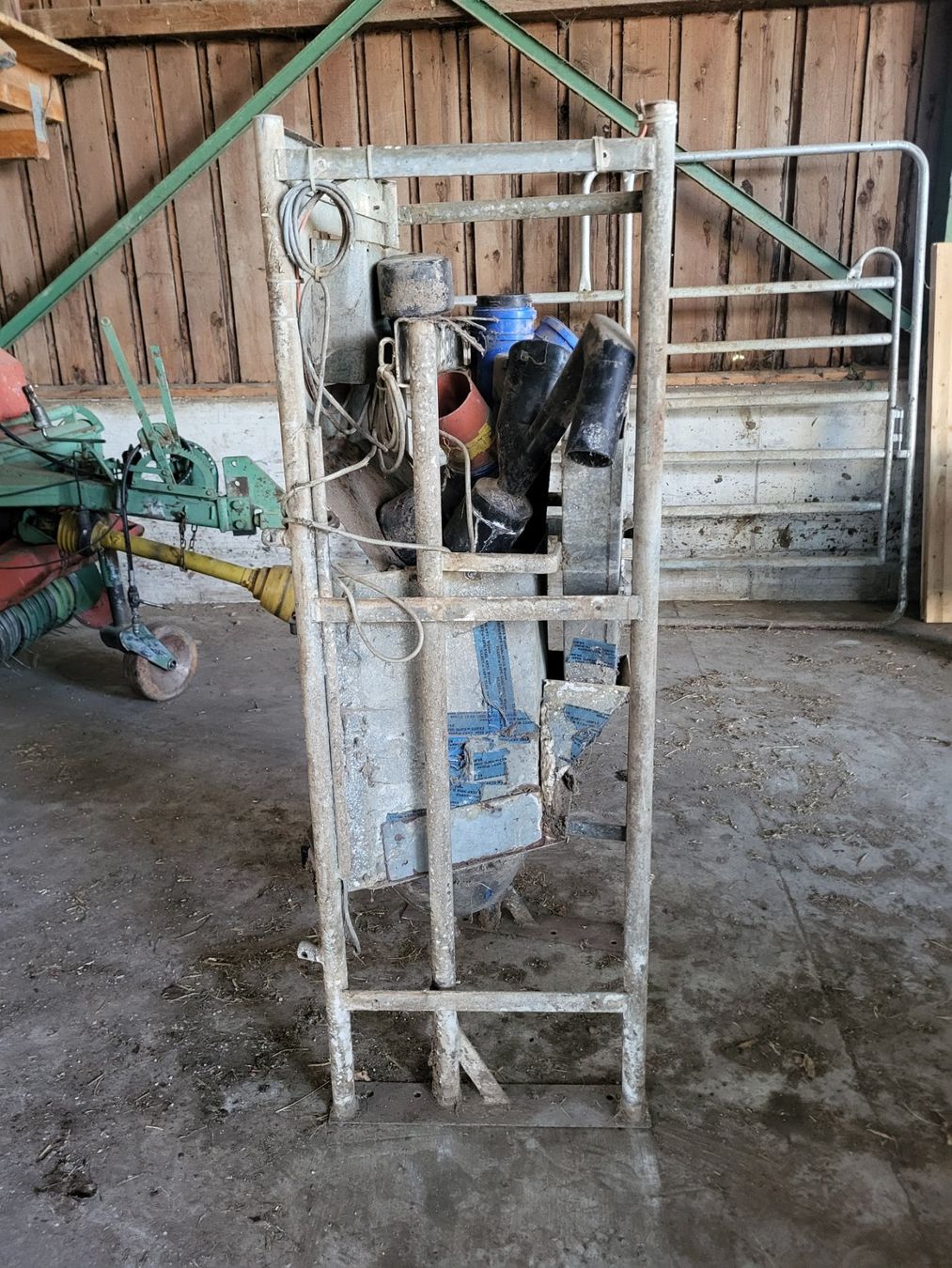 Delaval Tutte le macchine: Kraftfutterstation De Laval – Usato da Belpberg venduto da Ernstw123 2