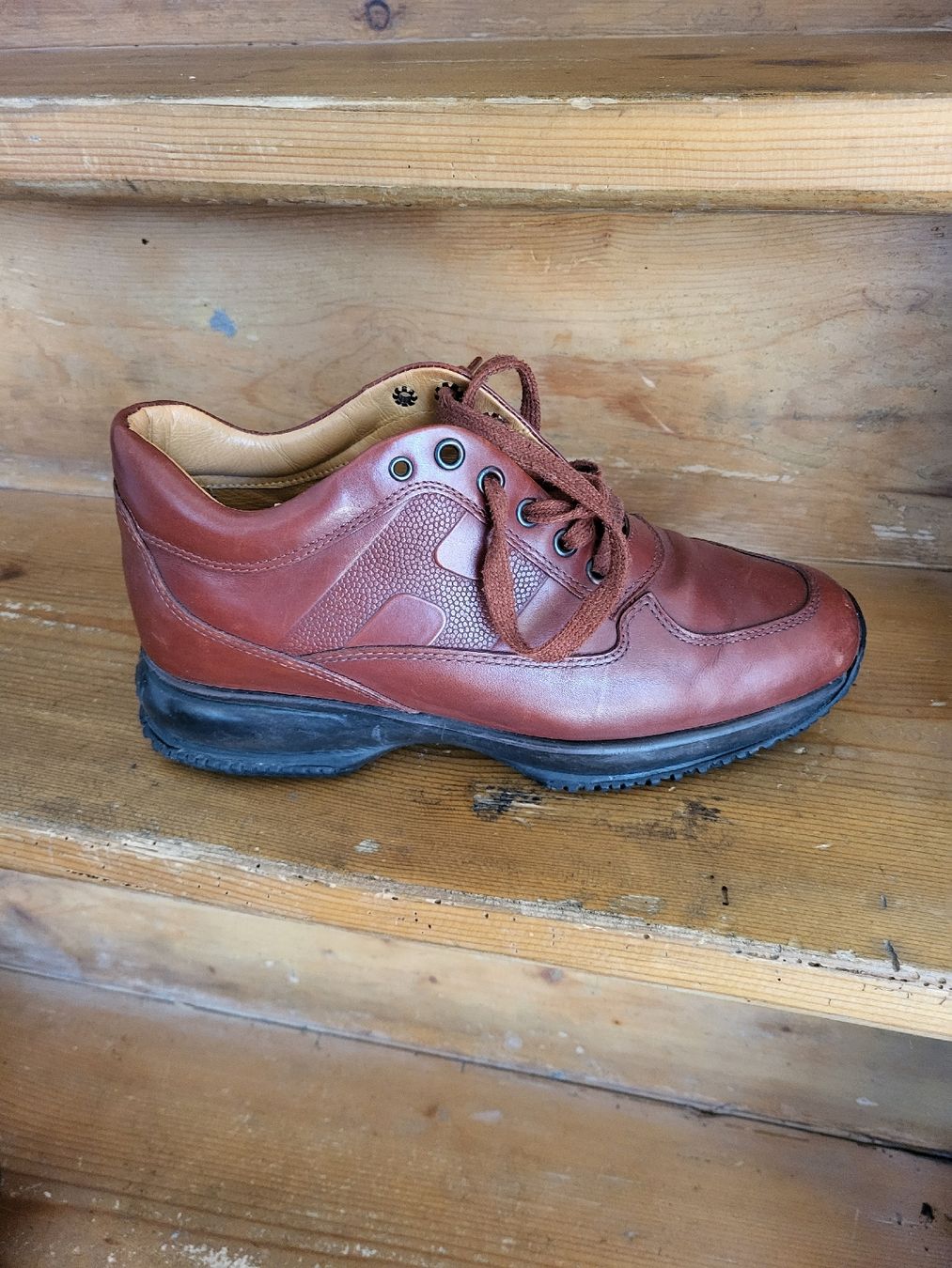 Hogan Scarpe da uomo: Hogan-Ledersneaker – Usato da Zweisimmen venduto da Adorable