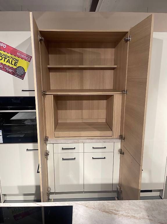 Cucine complete: ** VENDUE ** Cuisine intégrée inc. appareils électroménagers – Usato da Morges venduto da mor_9x9y 2