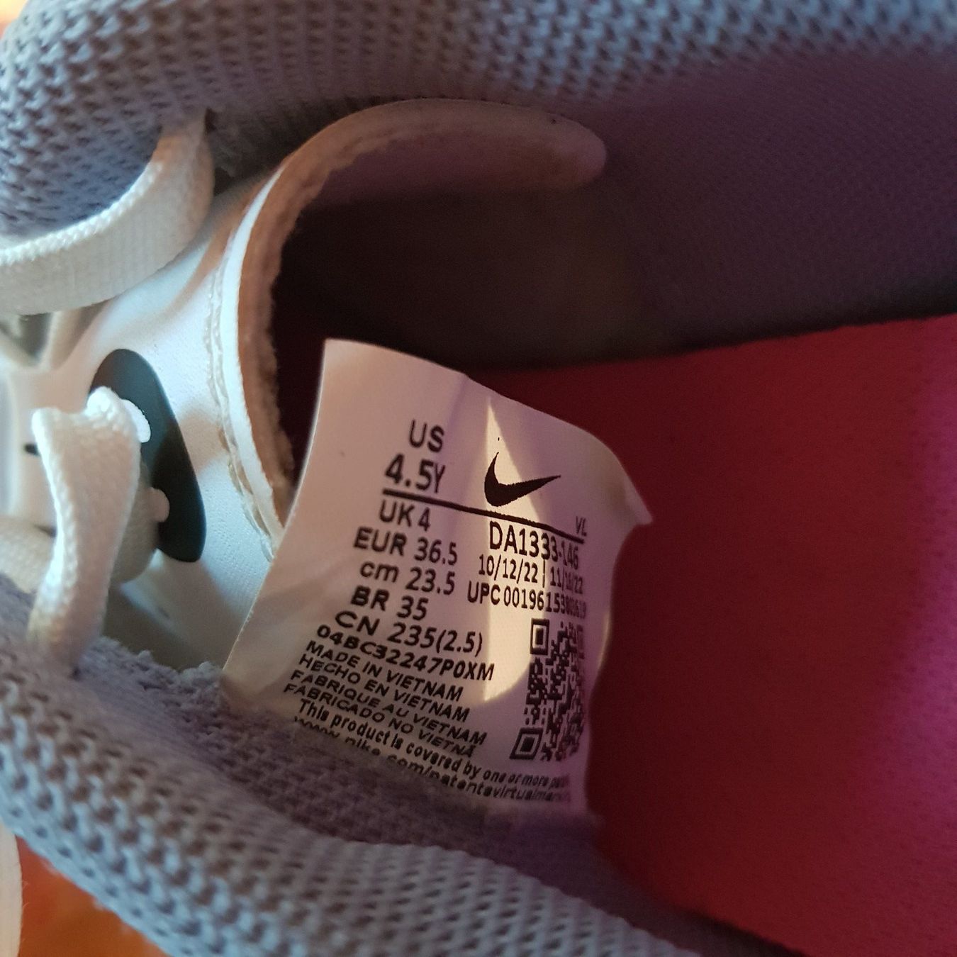 Nike Schuhe für Jungen: Fussballschuhe Nike 36.5 – Gebraucht aus Rothenfluh von Sawi80 8