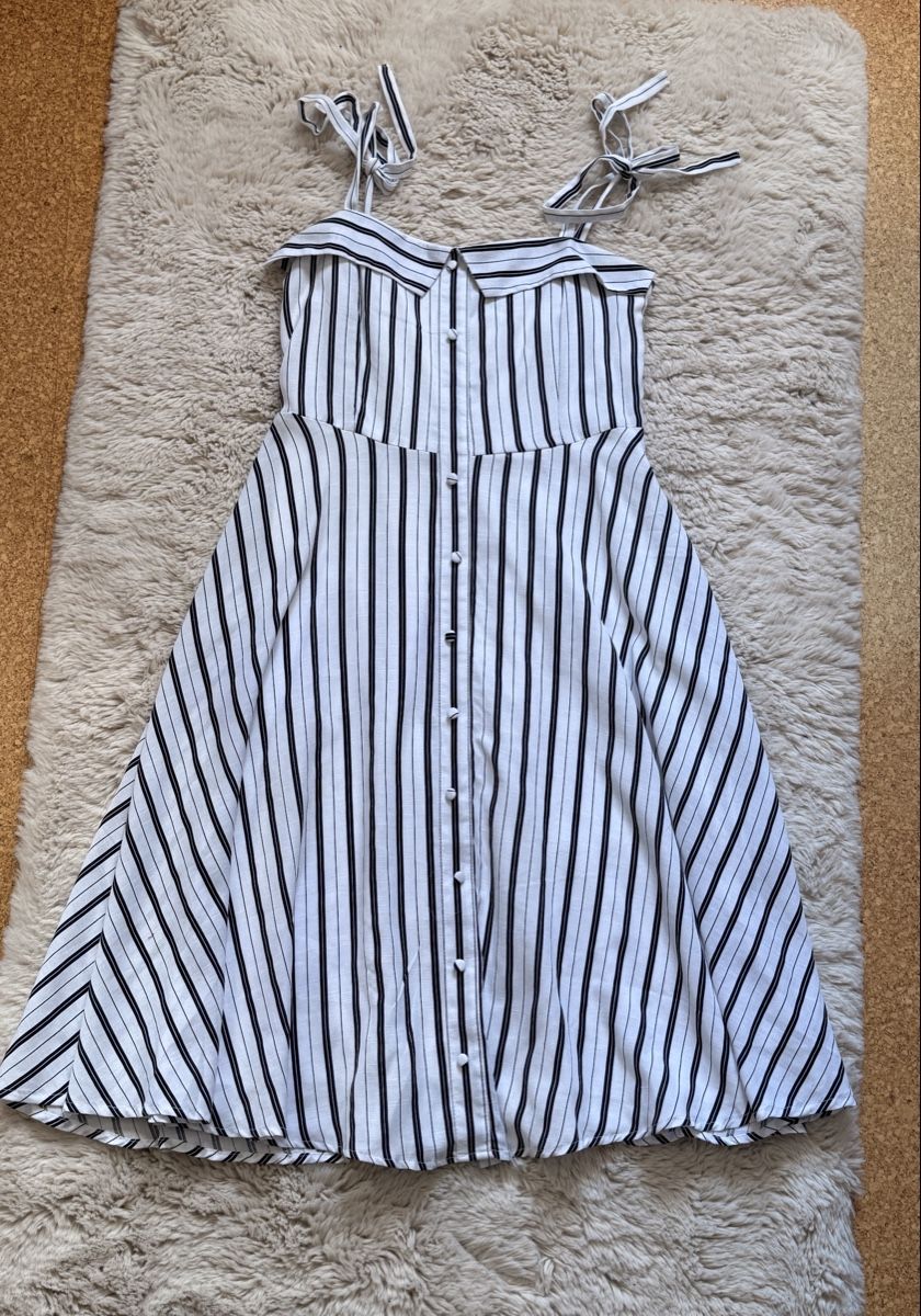 Lotti di vestiti: Sommerkleiderpaket, Grösse M – Usato da Haldenstein venduto da ana_b8c7 6