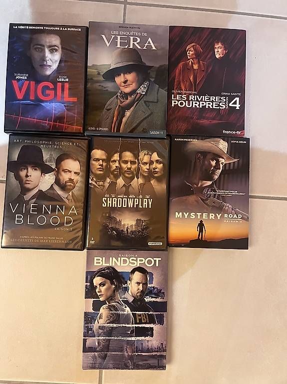 Libri: Séries diverses  – Usato da Yverdon-les-Bains venduto da car_xd5s 1