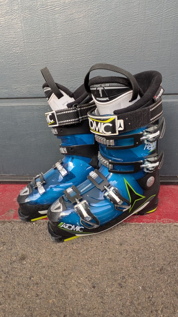 Atomic Scarpe da uomo: Chaussures Atomic 40 – Usato da Pleujouse venduto da Copeau 1