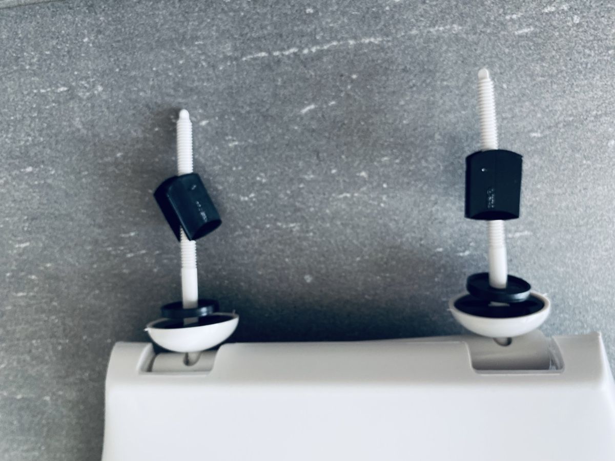 WC: NEUER TOILETTEN SITZ MIT DECKEL – Nuovo e nell'imballaggio originale da Malters venduto da Kuettel1 3
