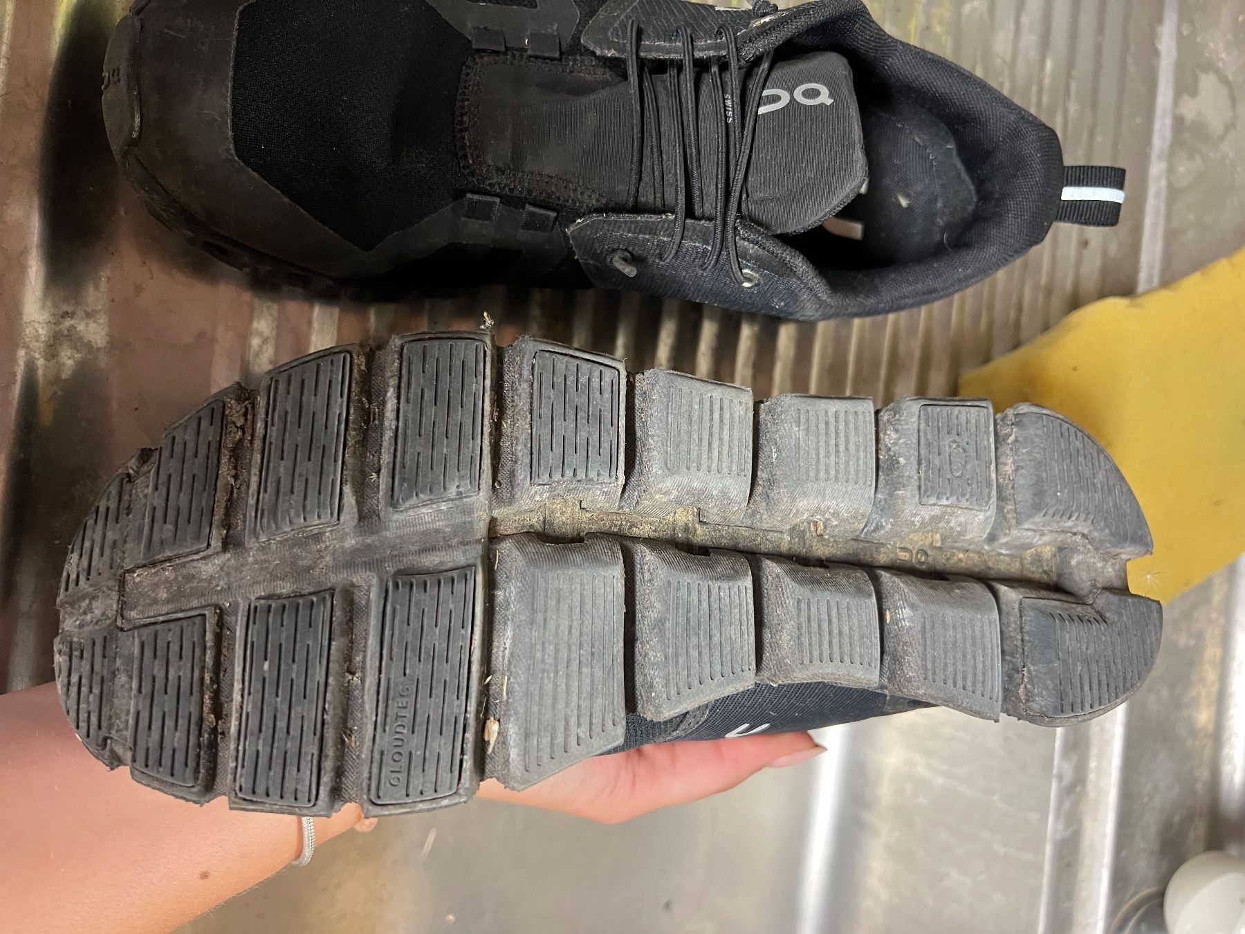 On Chaussures hommes: On cloud wasserfest – D'occasion à Möhlin par sar_xn6j 1