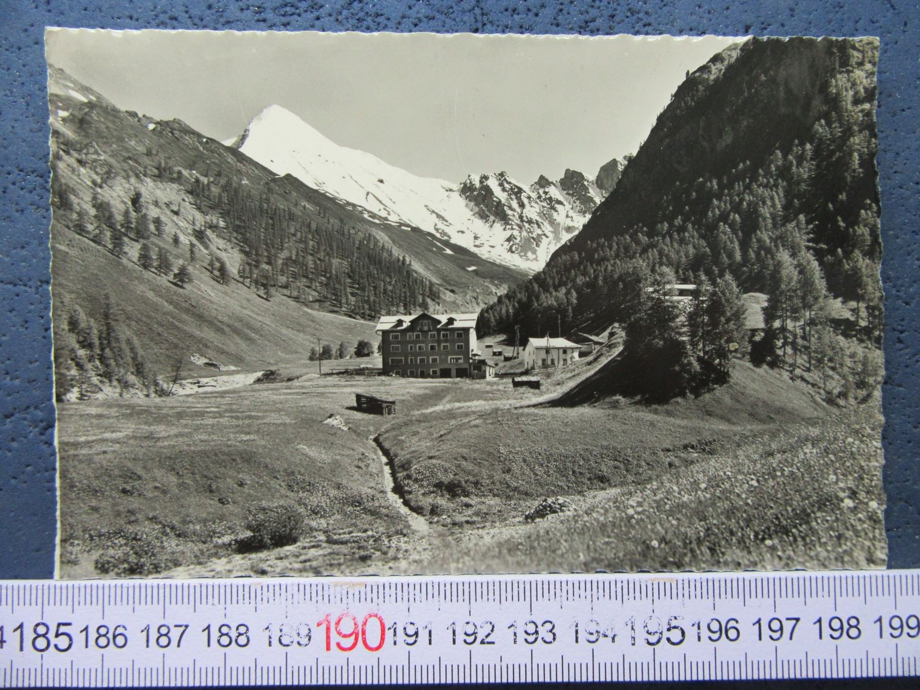 Cartoline postali: SAMNAUN M. MUTTLER HOTEL POST GR AK – Usato da Ettingen venduto da Hausi4711