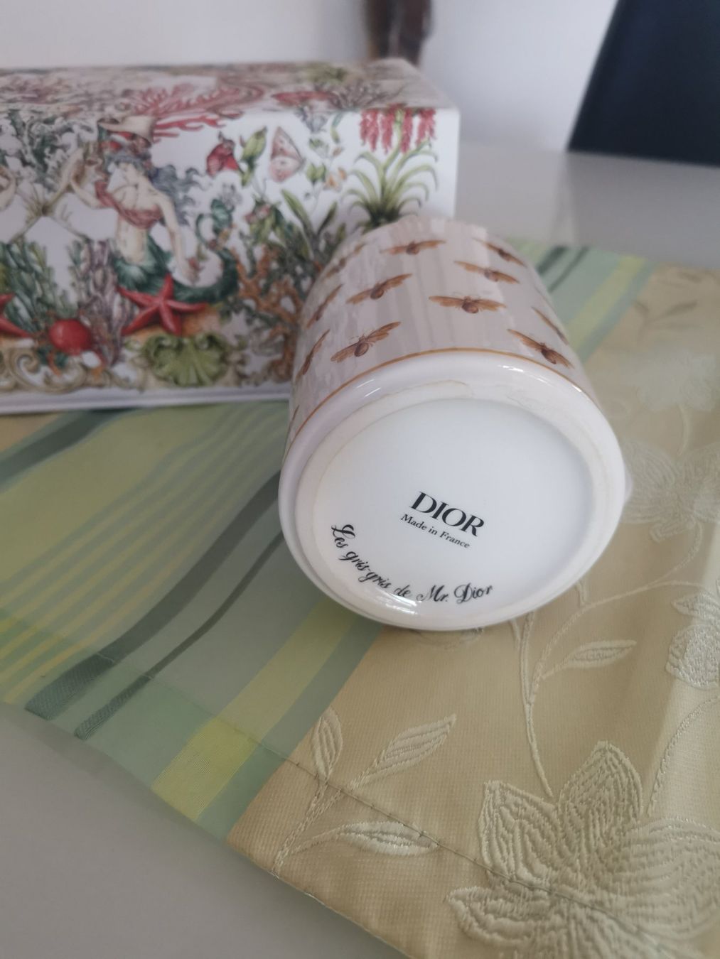 Dior Tazze: Dior Home Tassen Set – Nuovo e nell'imballaggio originale da Fehraltorf venduto da freeform2020 1