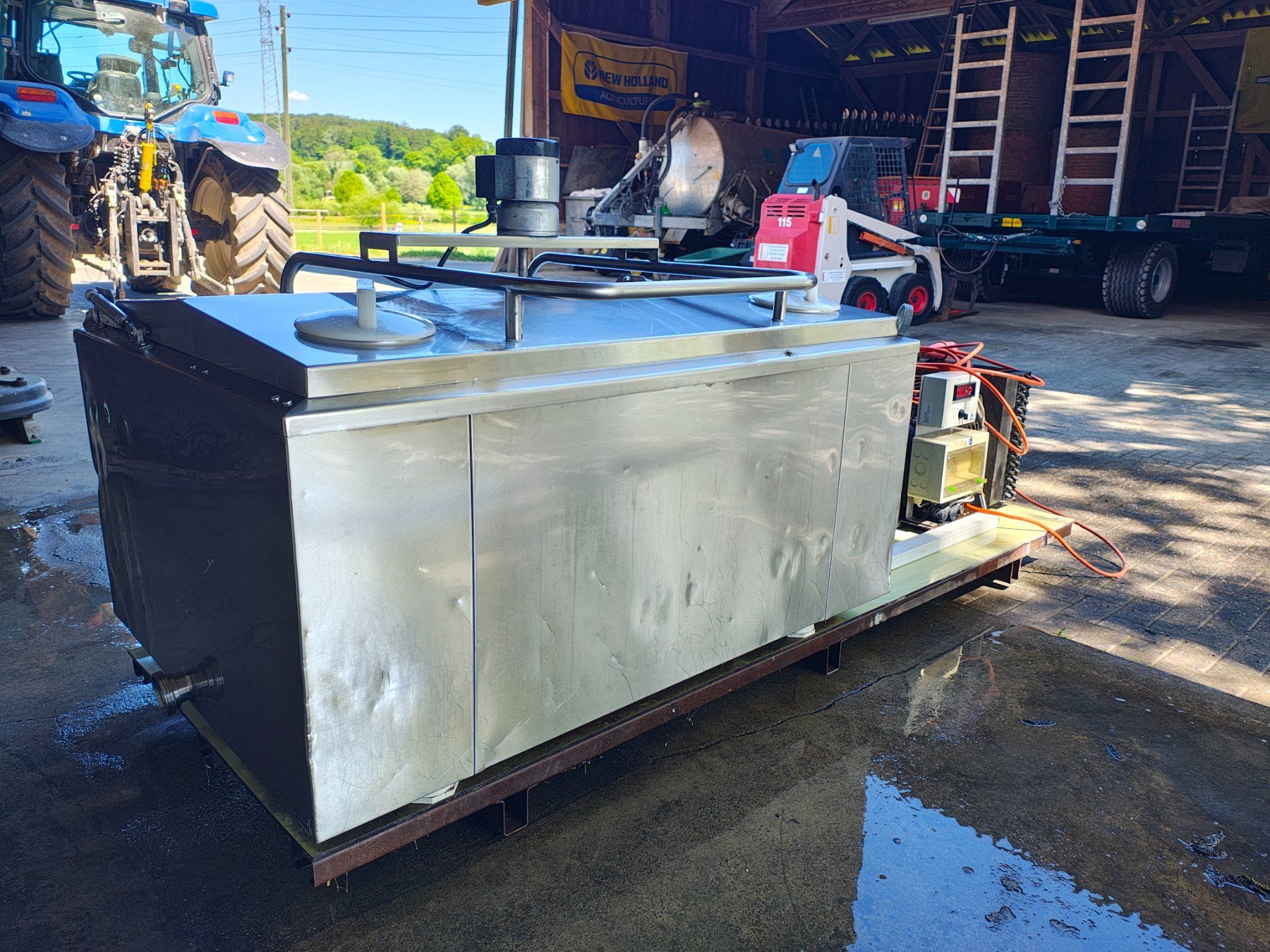 Tecnica di mungitura: MILCHTANK 600 Liter – Usato da Lostorf venduto da Agrisenn 1