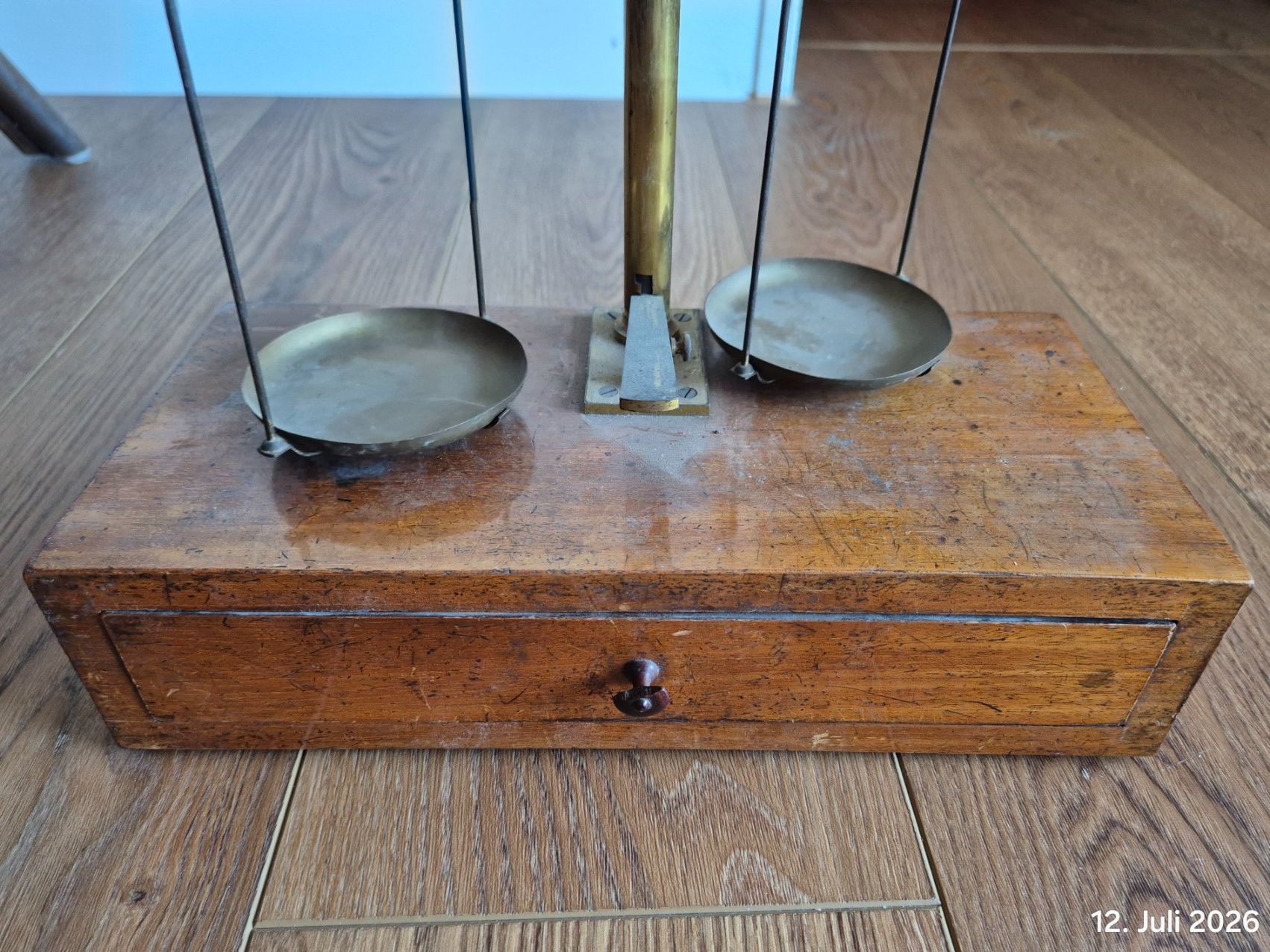 Balances et poids: antike Apotheker- oder Juwelierwaage – D'occasion à Bronschhofen par mar_mjc9 2