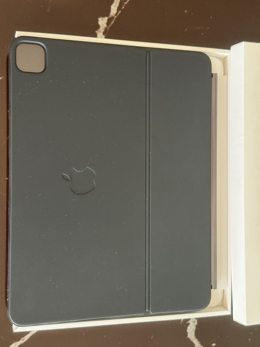 Apple Tastiere: APPLE Magic Keyboard für 13" iPad Pro – Usato da Richigen venduto da EasyDeal00 1