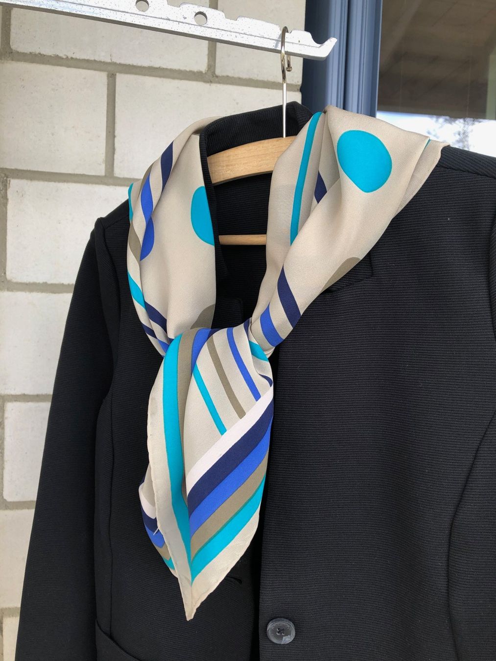 Foulards, Tücher & Schals: Seidenfoulard SEVINI – Gebraucht aus Winterthur von Barunggeli 4