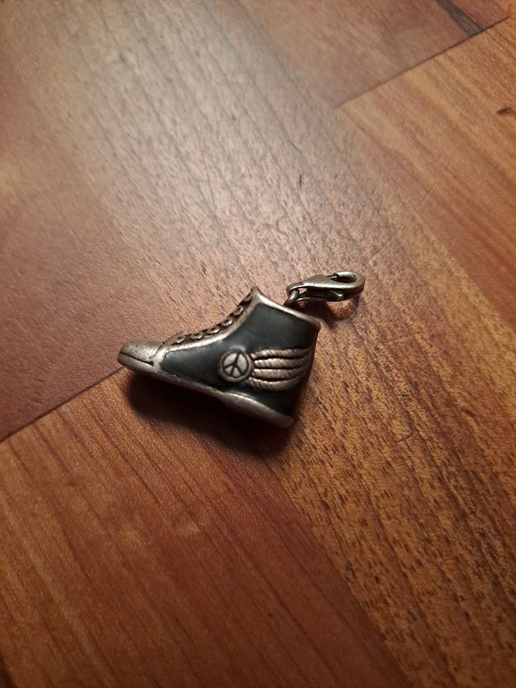 Thomas Sabo Anhänger: TS Schuhanhänger Peace 925 – Gebraucht aus Emdthal von kasira