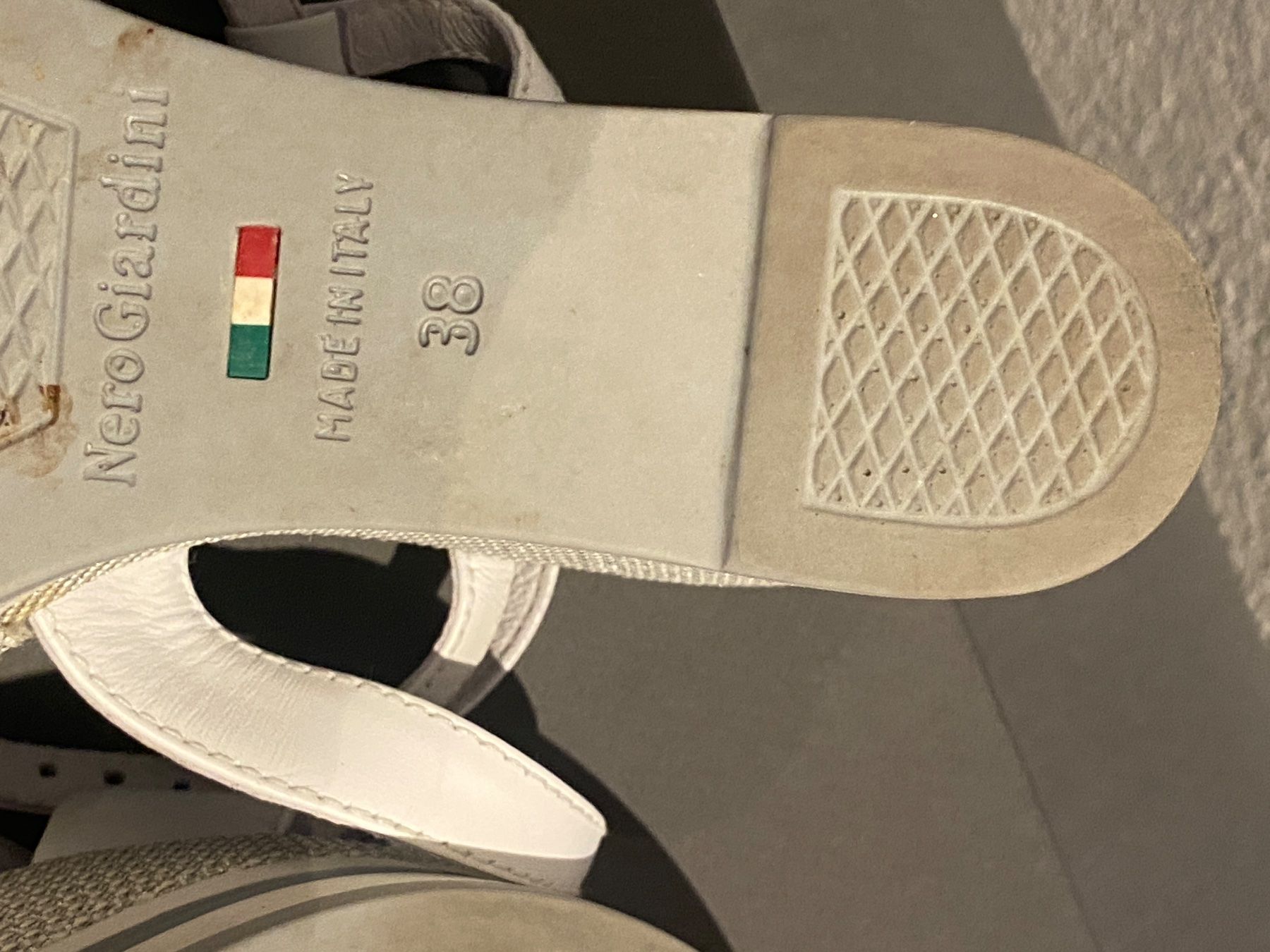 Scarpe da donna: Nero giardinni Sandalen 38 – Usato da Liestal venduto da Goldart 6