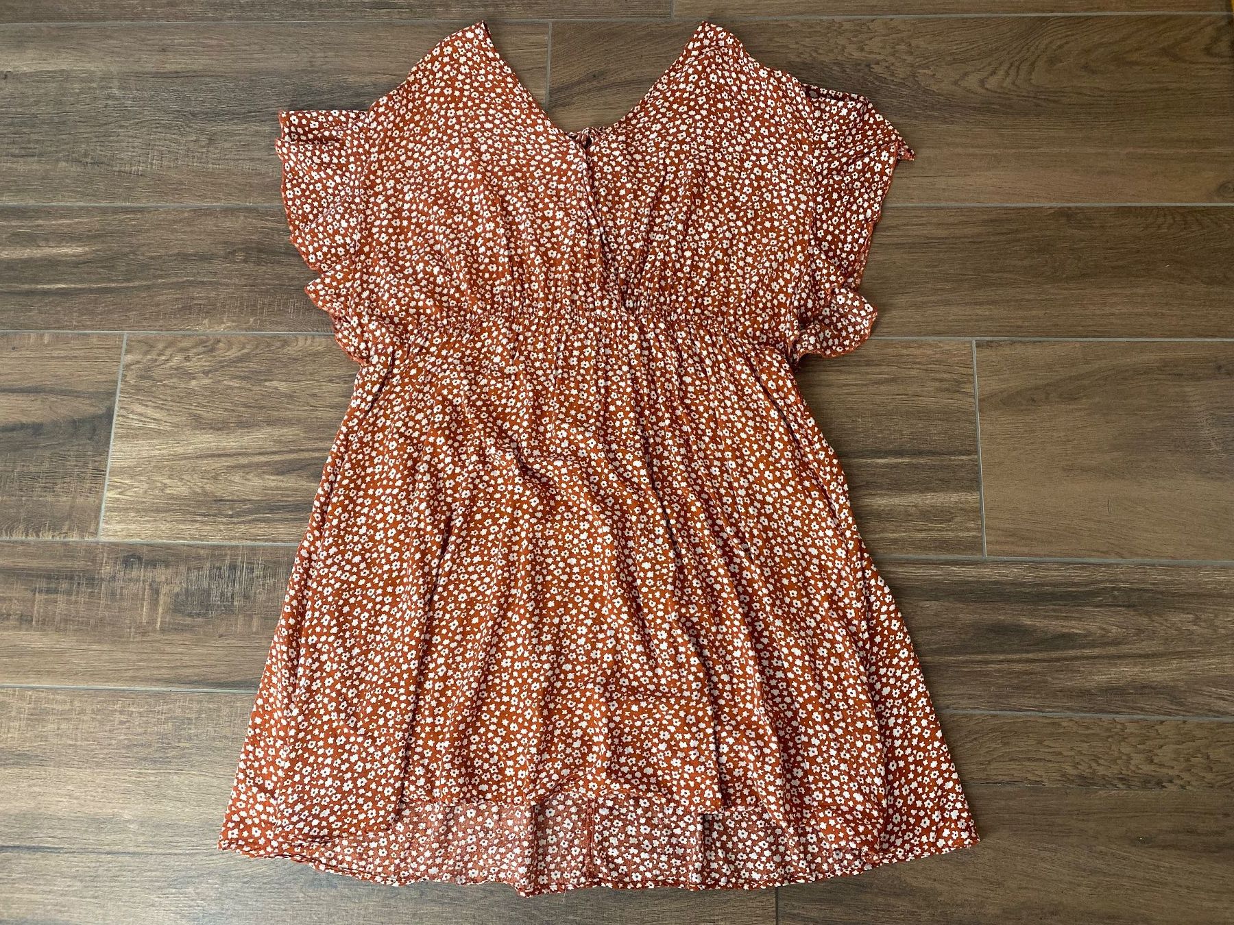 Shein Robes: Kleid leicht mit Blumenmuster Gr. 5XL / Gr. 48 – D'occasion à Pratteln par a23_j2gs 2