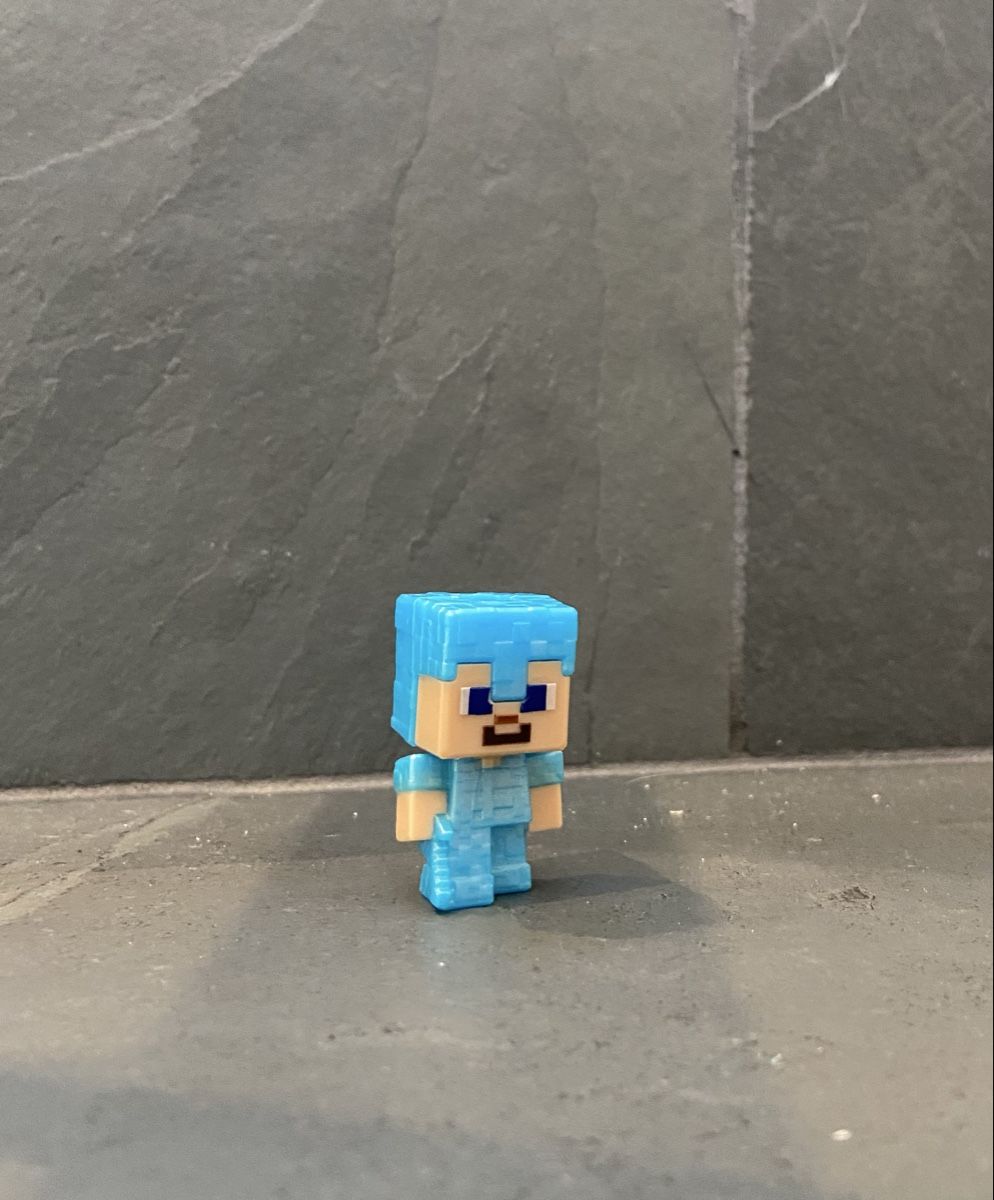 Statuette: Minecraft steve Kinderjoy – Nuovo (secondo la descrizione) da Unterentfelden venduto da MelG1